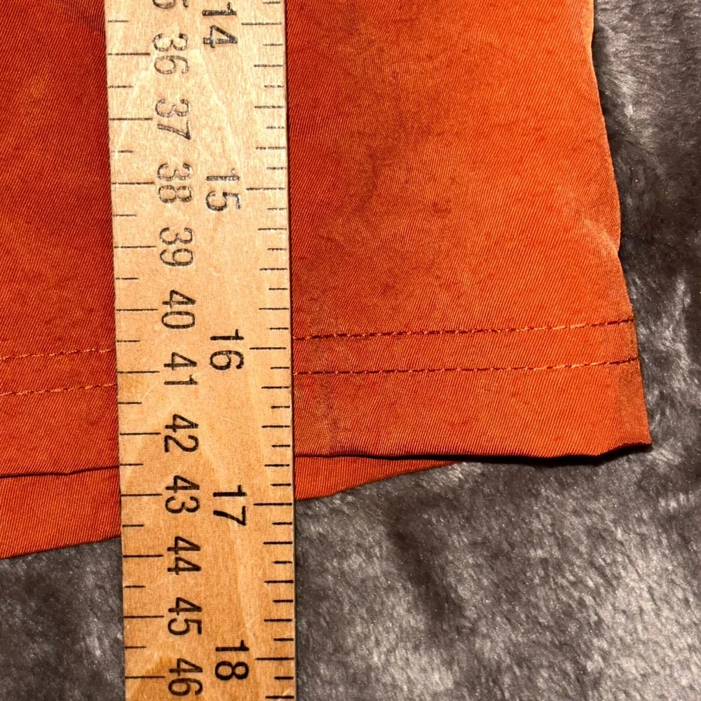 Nike Woven Cargo Shorts Women XS Orange Loose Fit High Rise Elastic Waist Swoosh